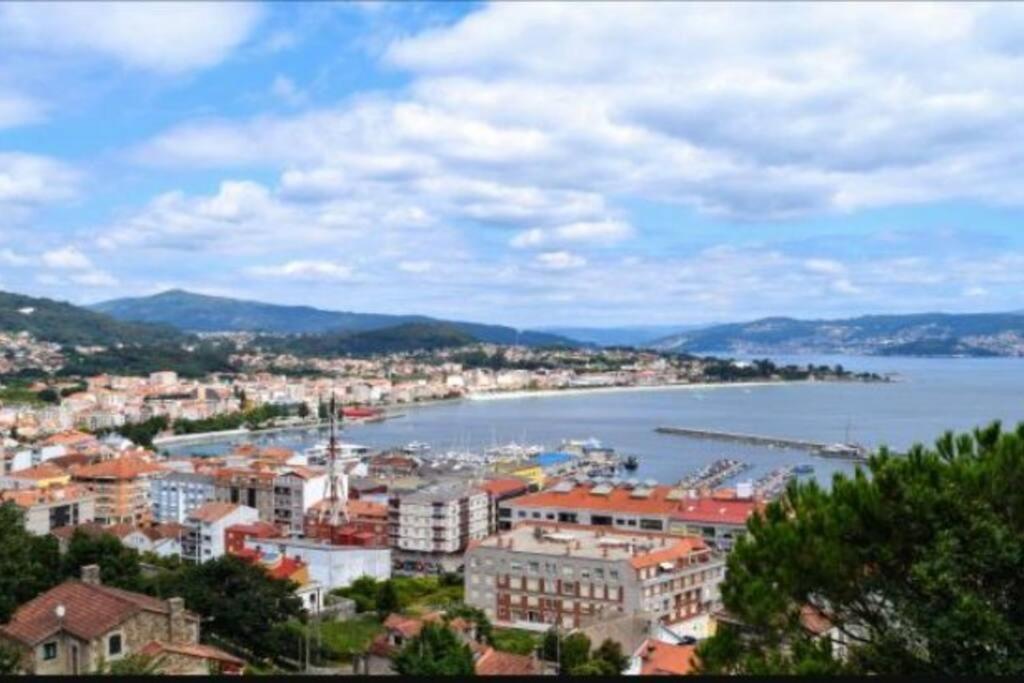 Atico En La Playa De Cangas Exterior foto